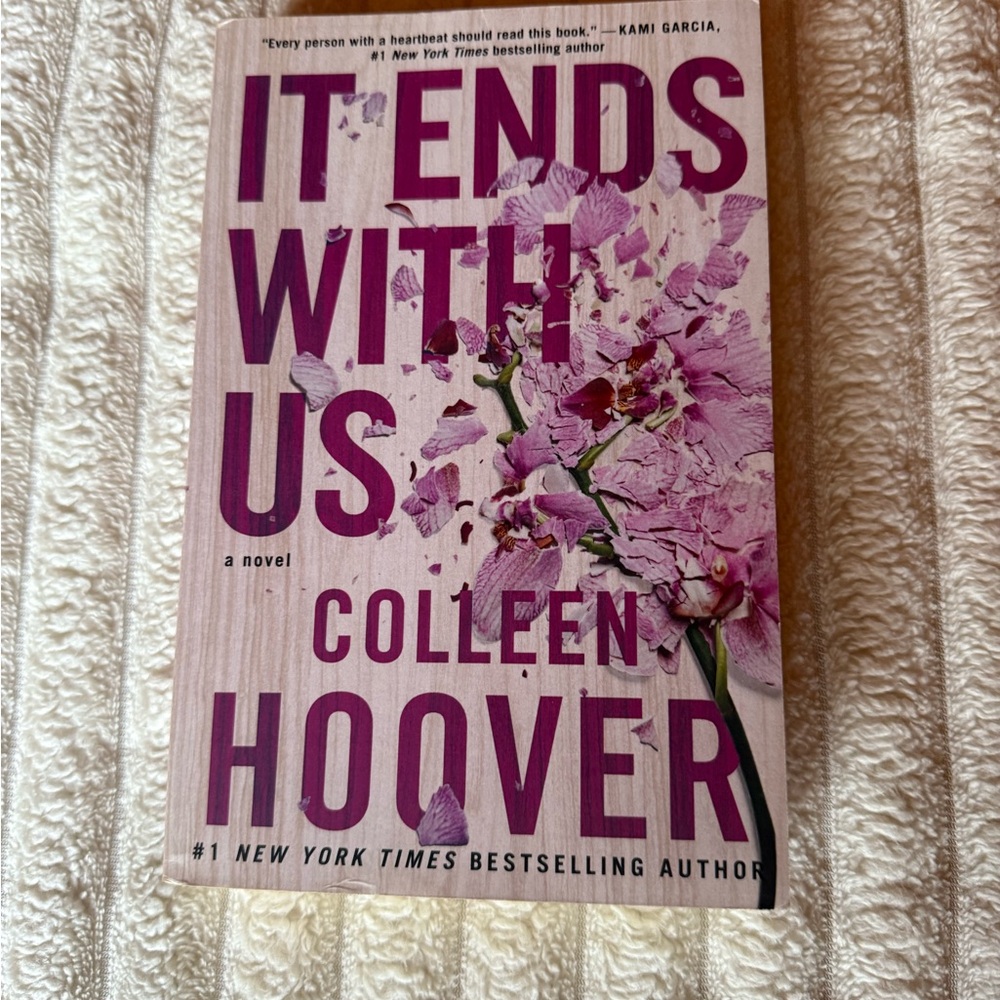 'It Ends With Us' Book - Pink Cover